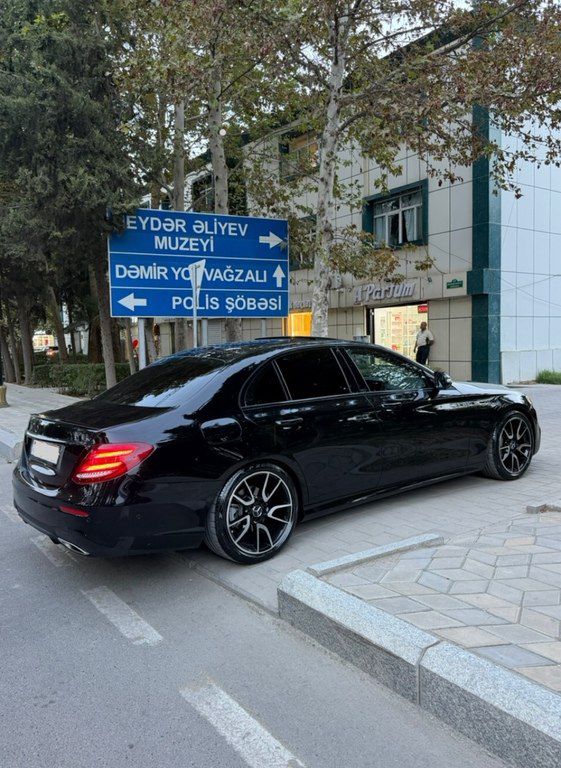 Mercedes E 300, 2.0 L, 2017 il, 131 000 km — Avtomobillər, Mingəçevir (3)