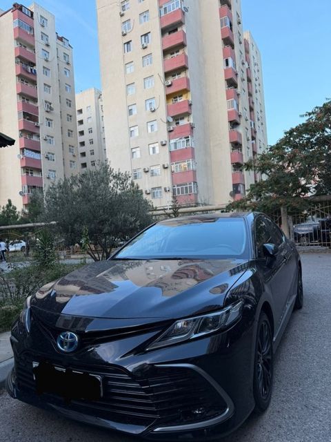 Toyota Camry, 2.5 L, 1.6 kWh, 2023 il, 16 500 km — Bakı