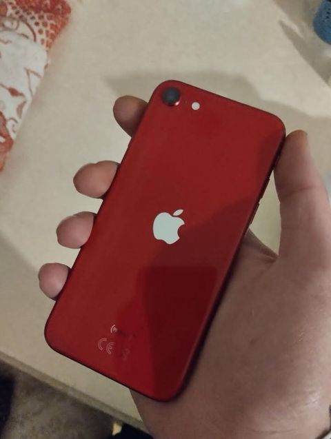 IPhone SE 2020, Qırmızı, Barmaq izi — Bakı