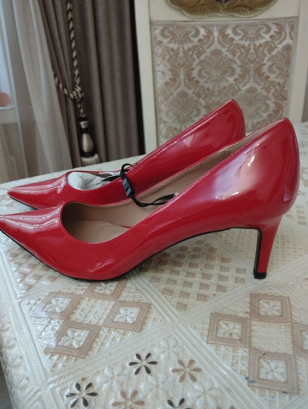Tuflilər, Zara, Ölçü: 37, rəng - Qırmızı, Yeni — Tufl, Bakı (2)