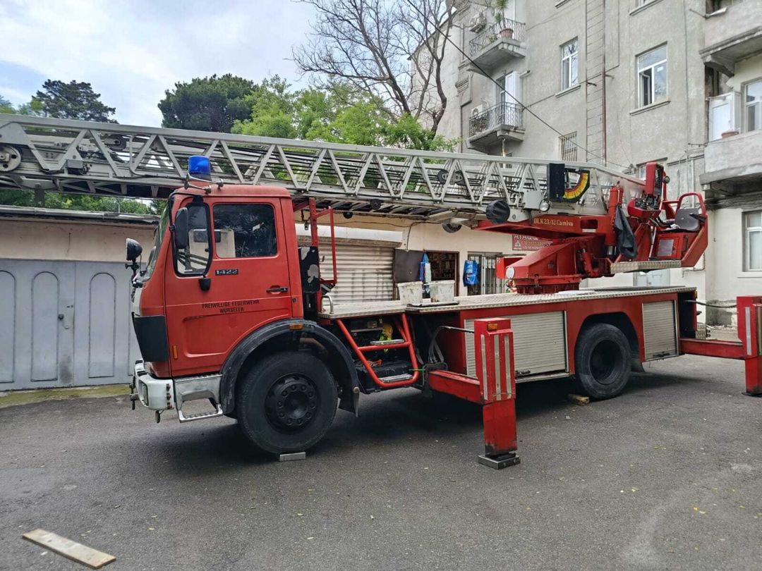 Mercedes 1320, 1998 il 99-FN-272 — İnşaat texnikası, Bakı (2)