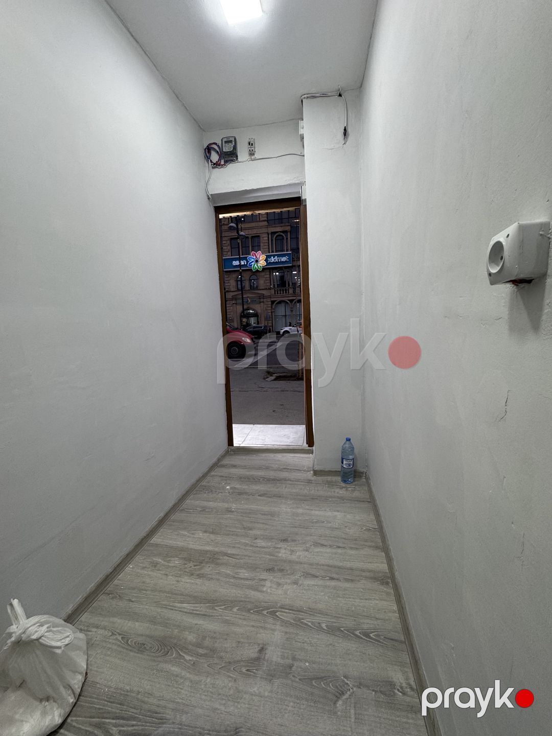 Yasamalda ofis fəzası icarəsi — 4 m², Asan xidmət yaxınlığı — Ofis, Bakı (6)