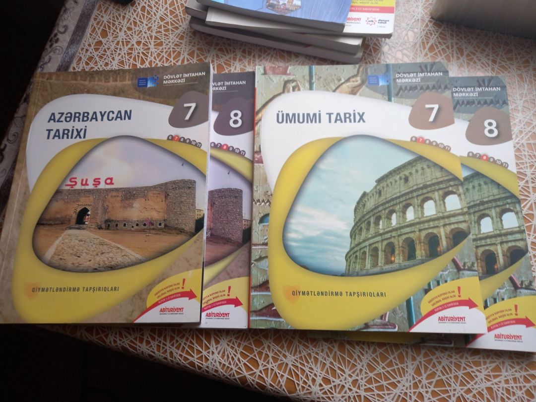 Dərsliklər — Məktəb və təhsil malları, Bakı (3)