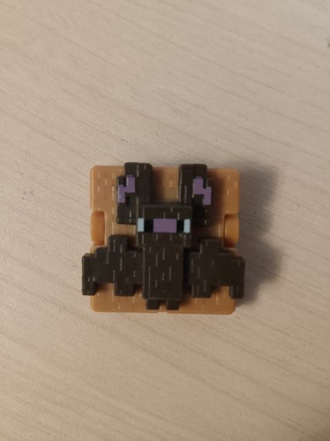 Minecraft Kinder Yarasa fiquru — 3 ₼ · Bakı · Oyuncaqlar Minecraft Kinder Yarasa fiquru — Bakı