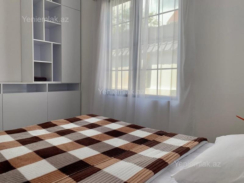 Günlük 3 otaqlı Həyət evi / Villa, 180 m², Qəbələ — Ev, villa, Qəbələ (12)