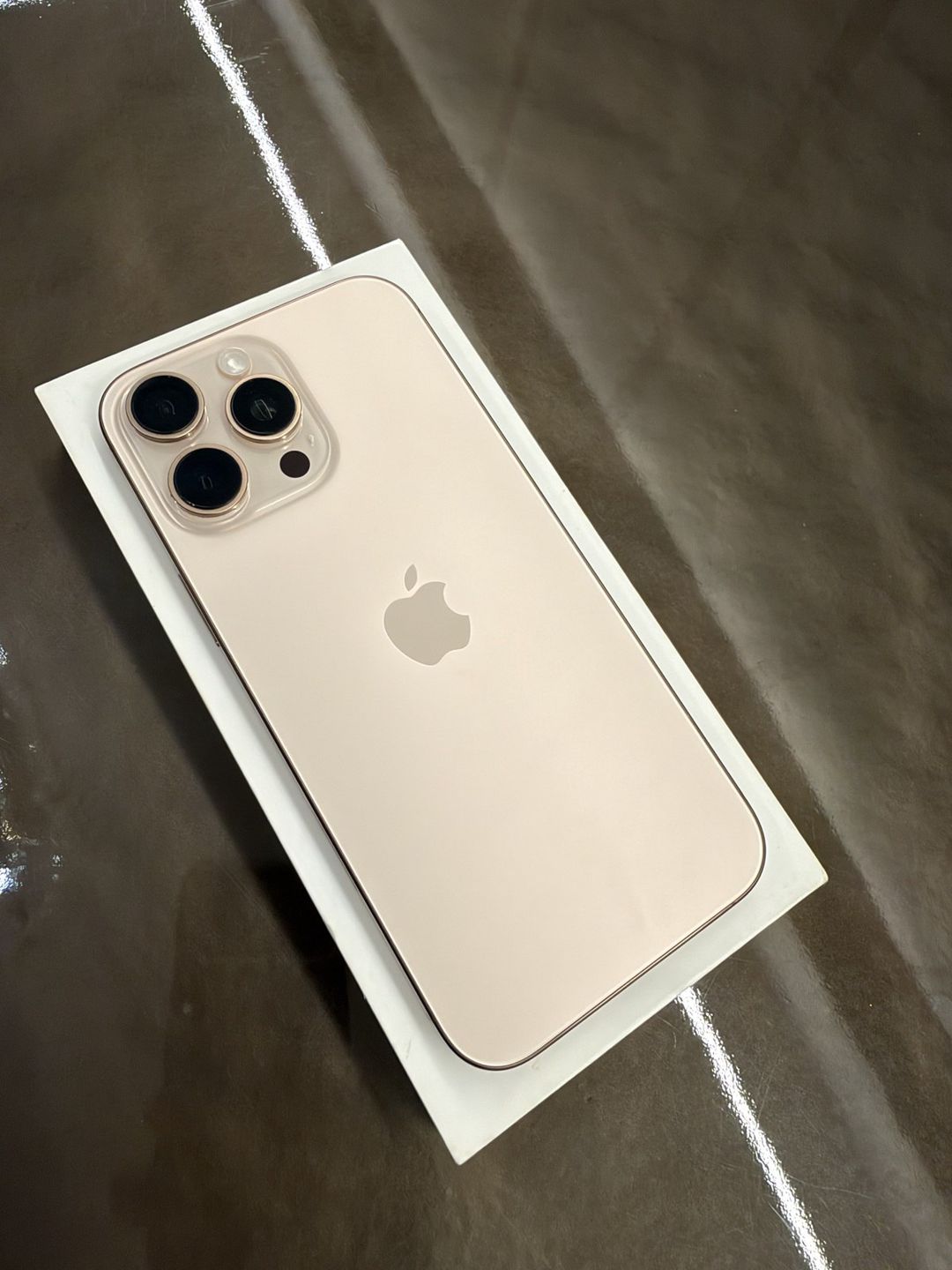 Apple iPhone 16 Pro Max Desert Titanium 256GB/8GB — Smartfonlar, Bakı (2)