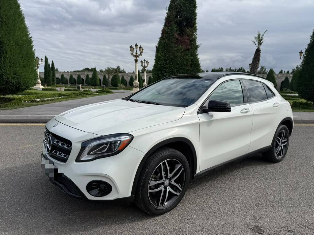 Mercedes GLA 250, 2.0 L, 2017 il, 190 000 km — Avtomobillər, Bakı (3)