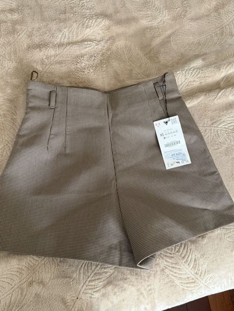 Şort, Zara, XS, rəng - Qəhvəyi — 15 ₼ · Bakı · Şortlar Şort, Zara, XS, rəng - Qəhvəyi — Bakı