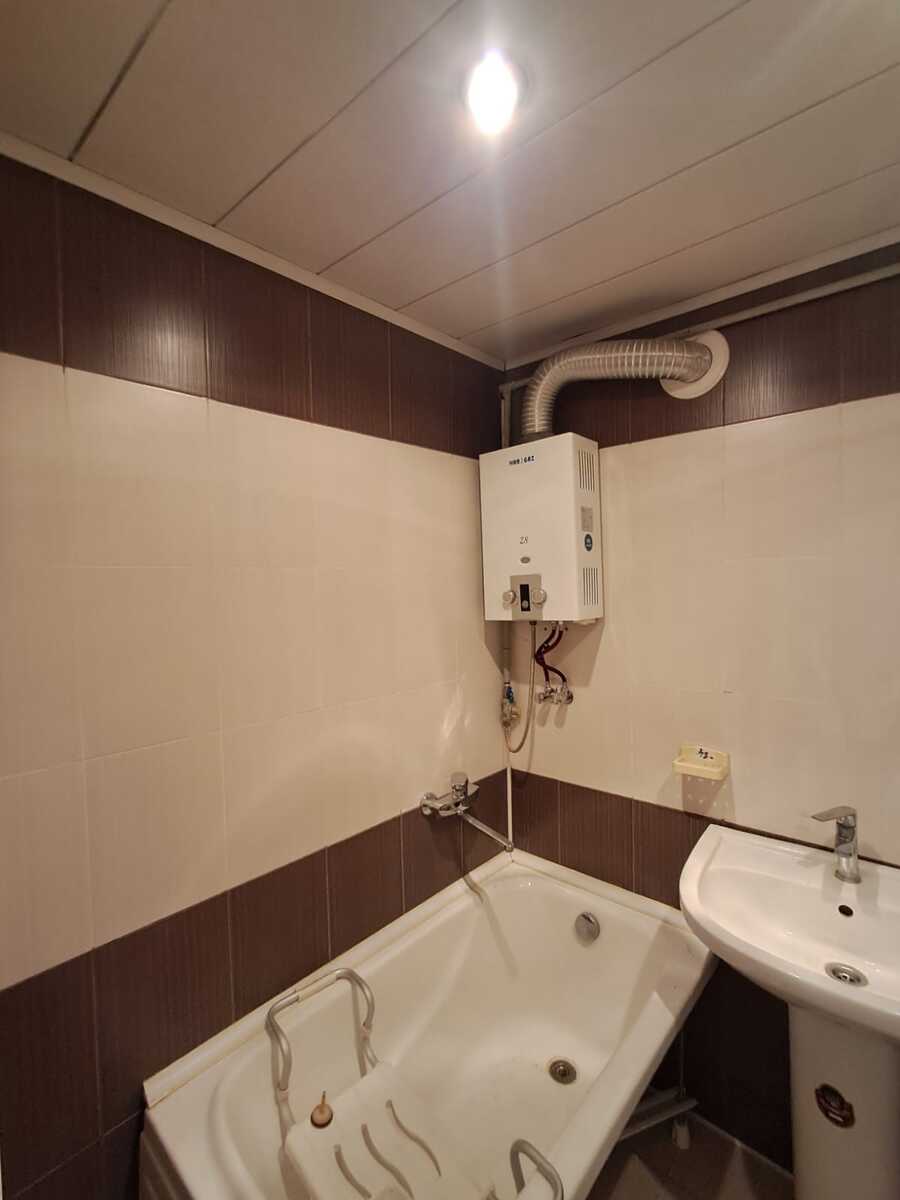 Satılır 1 otaqlı köhnə tikili 40 m² — Mənzil, Bakı (12)