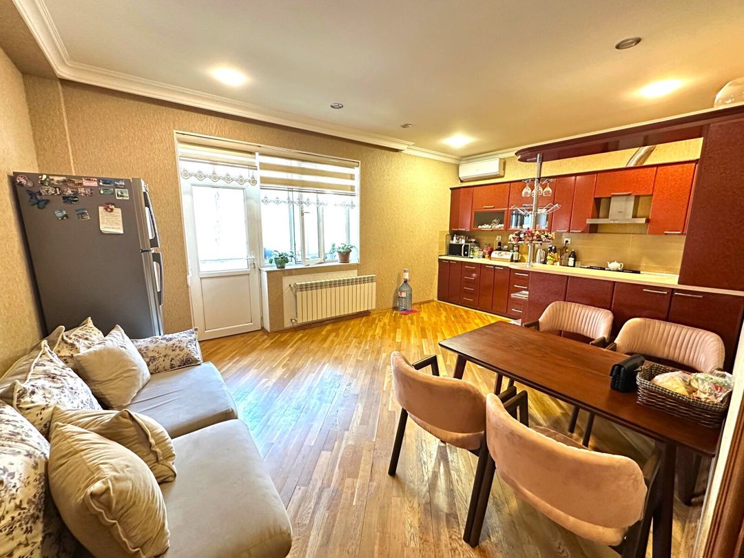 4-otaqlı yeni tikili, Tbilisi pr., 210 m² — Mənzil, Bakı (11)
