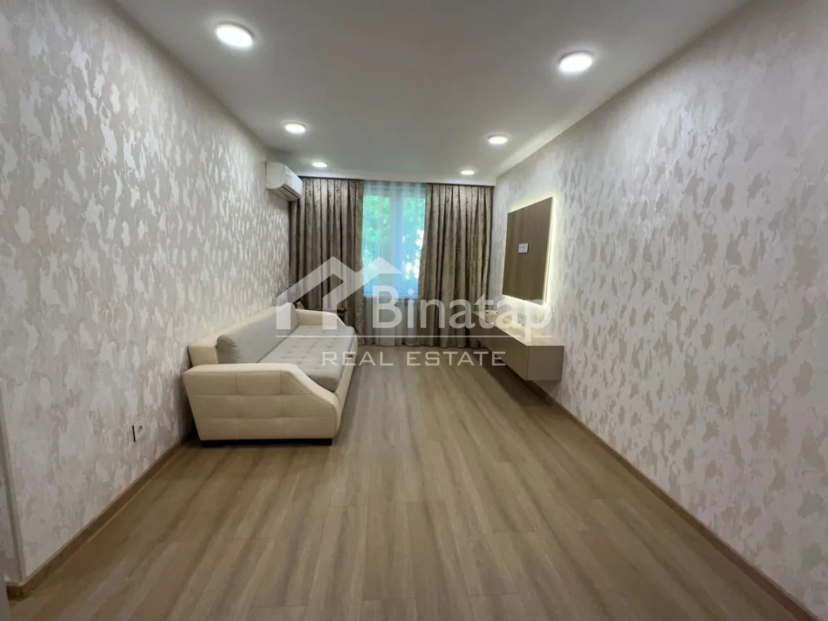Satılır 3 otaqlı köhnə tikili 65 m², Nizami metrosu, Nəsimi rayonu — Bakı