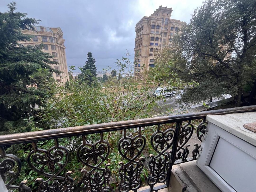 Satılır 2 otaqlı köhnə tikili 55 m² — Mənzil, Bakı (6)