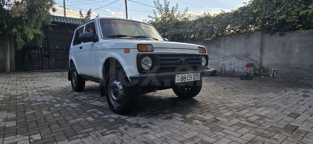 2010 VAZ (Lada) 4x4 Niva, 1.7 L, 2010, 70,600 km 88-CB-070 — Avtomobillər, Bakı (5)