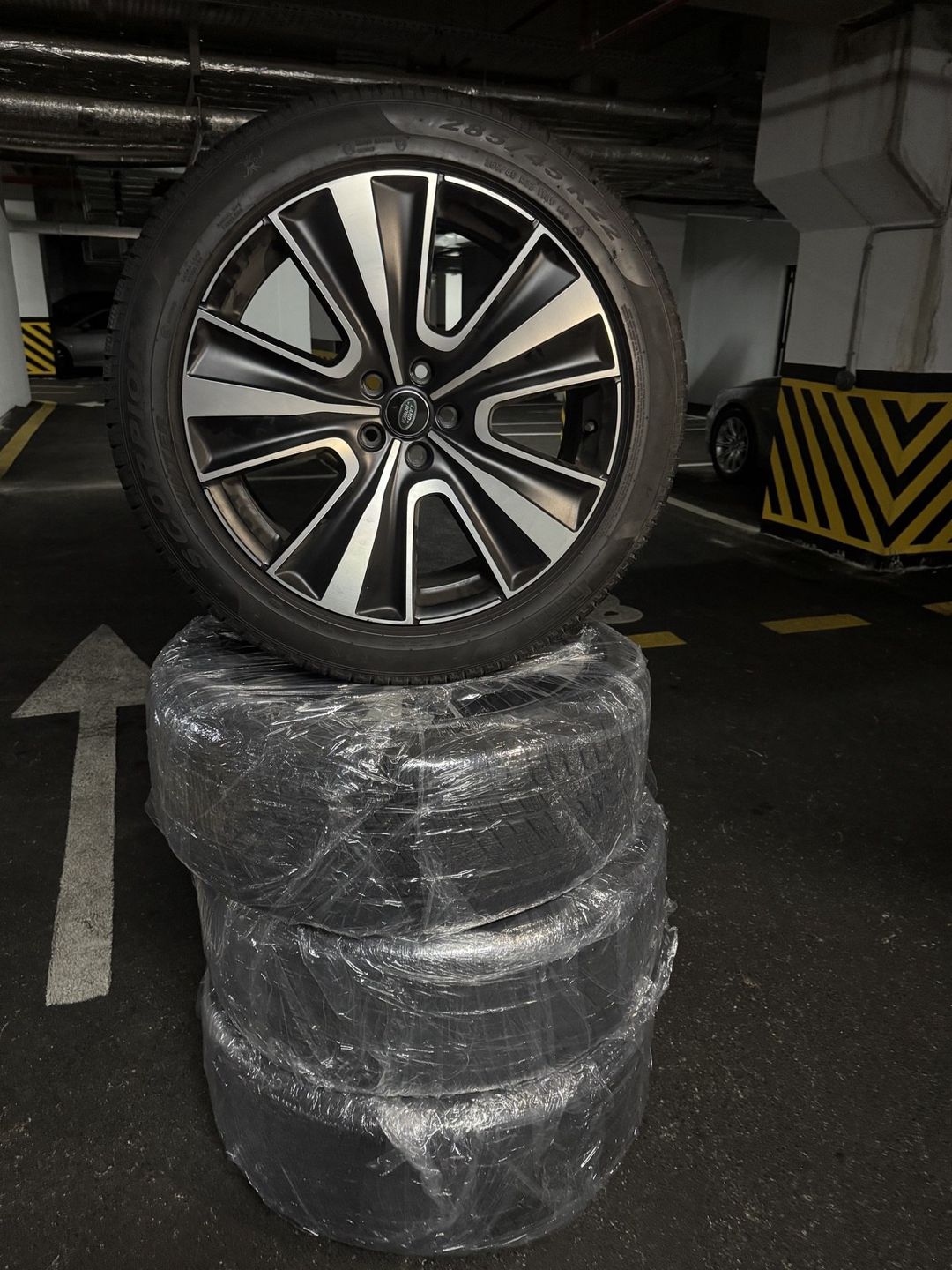 Range Rover təkərləri — Ehtiyat hissələri və aksesuarlar, Bakı (2)