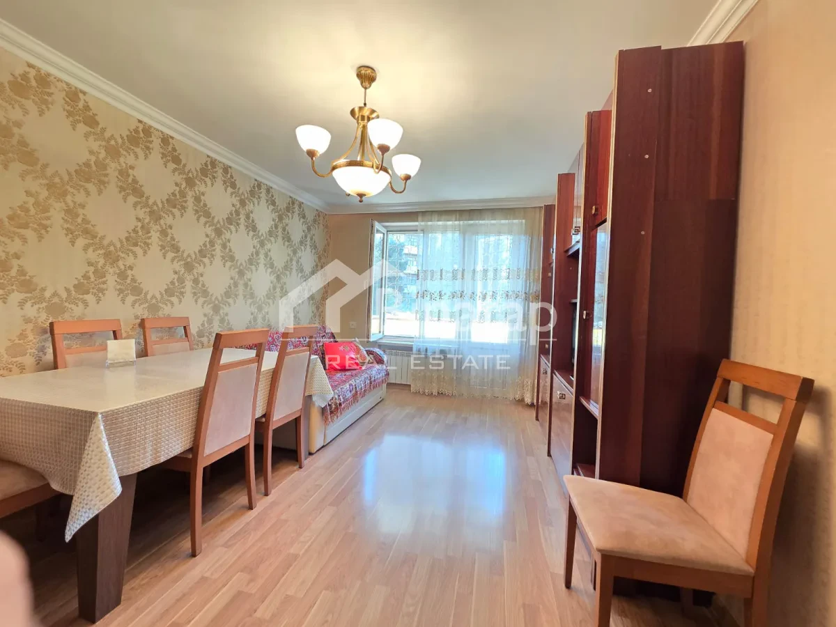 Satılır 2 otaqlı köhnə tikili 55 m², Elmlər Akademiyası metrosu, Yasamal rayonu — Bakı