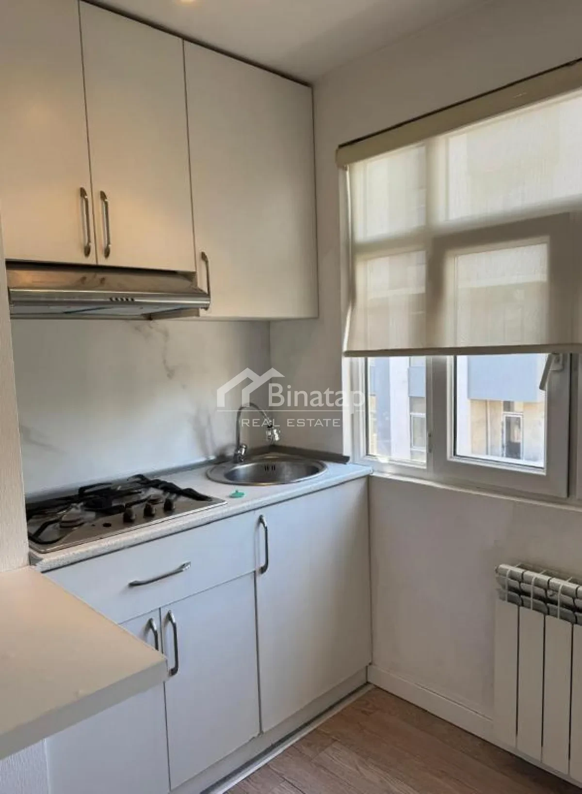 Satılır 2 otaqlı köhnə tikili 40 m², İnşaatçılar metrosu, Yasamal rayonu — Mənzil, Bakı (3)