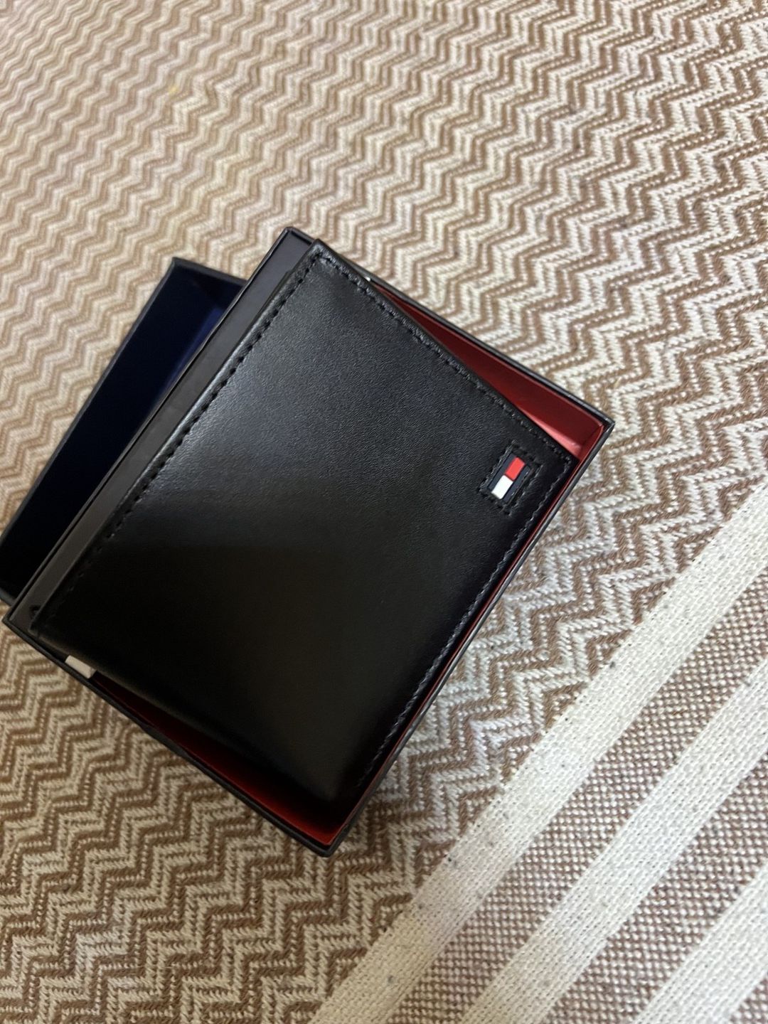 Cüzdan Tommy Hilfiger — Şəxsi əşyalar, Bakı