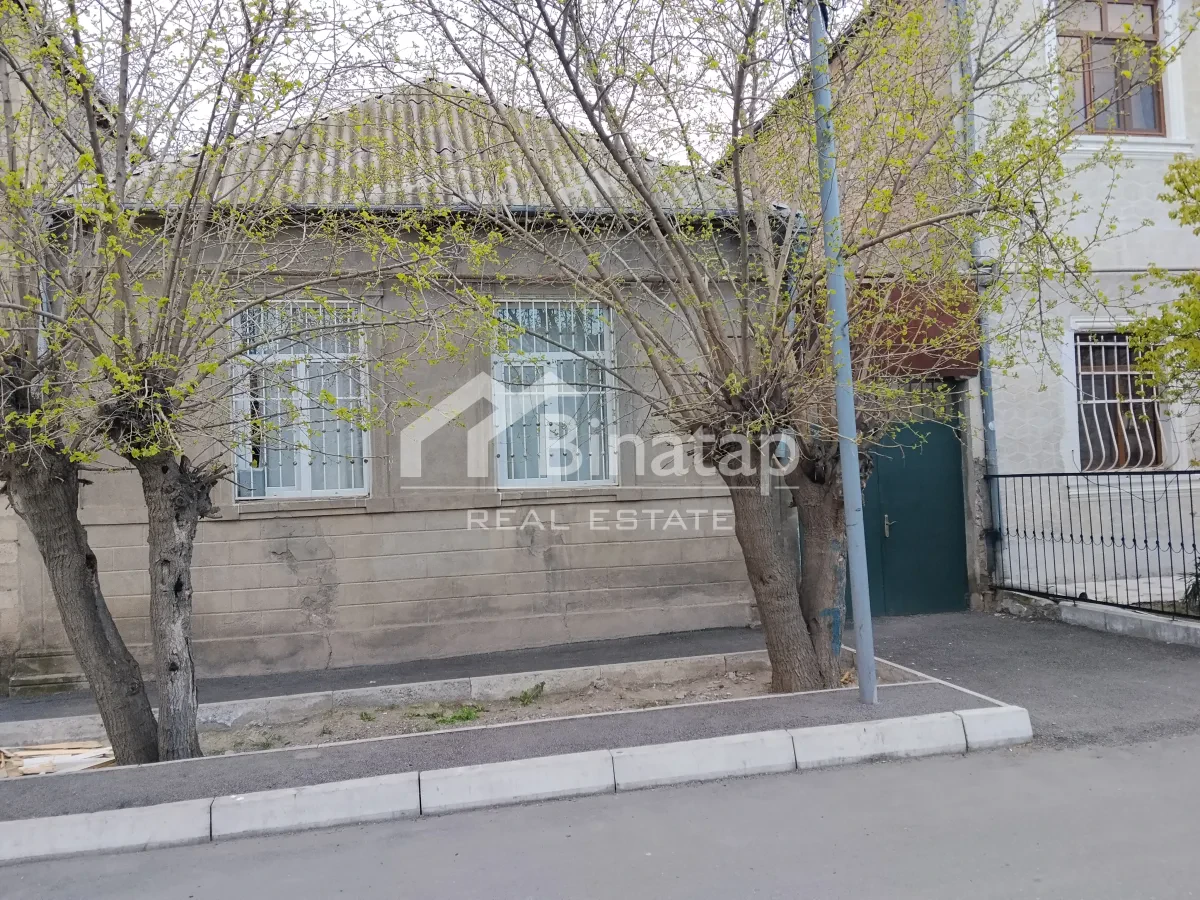 Satılır 3 otaqlı köhnə tikili 83 m², Avtovağzal metrosu, Kəpəz rayonu, Gəncə — Bakı