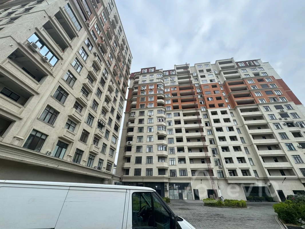 4 otaqlı mənzil, 156 m², Təbriz küçəsi — Mənzil, Bakı (2)