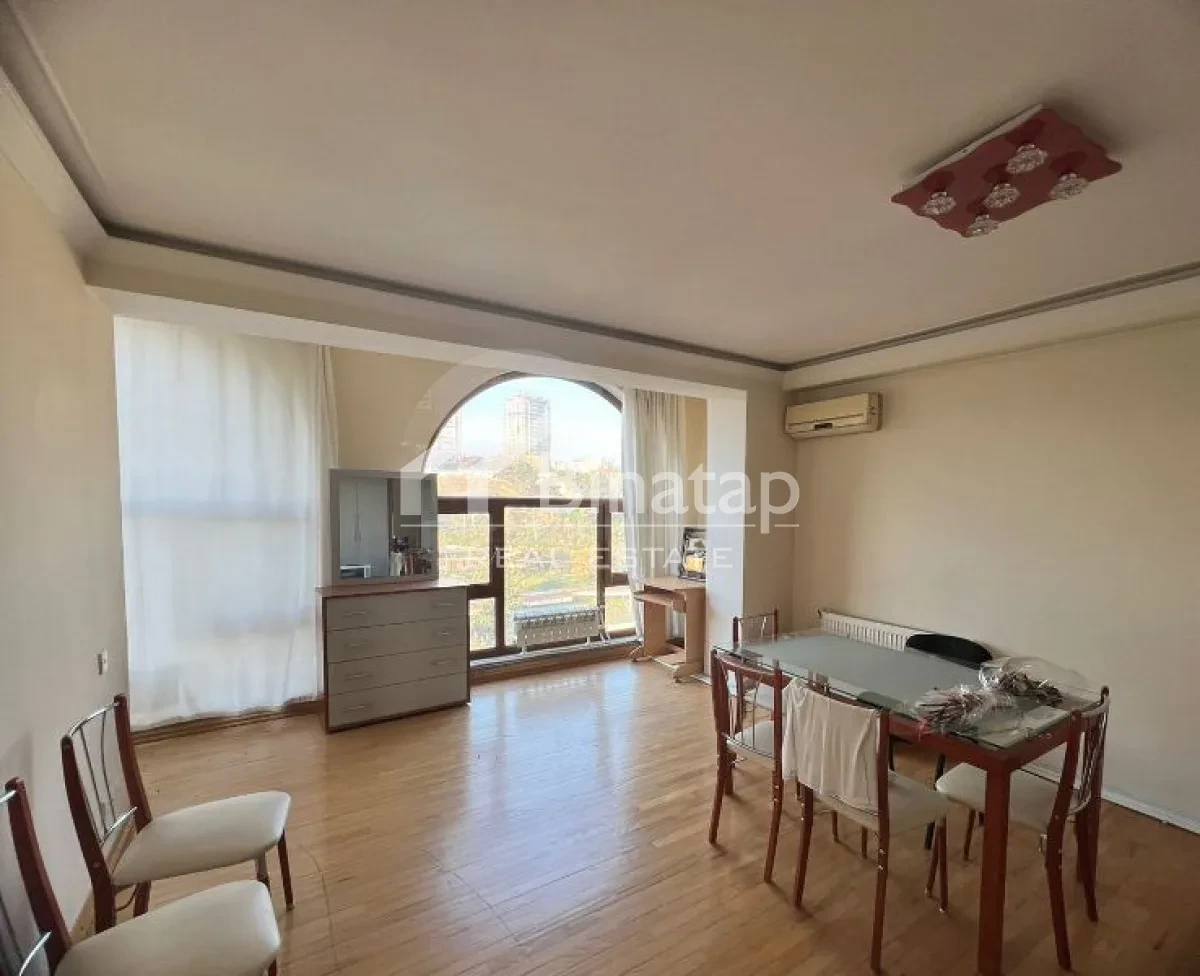Satılır 3 otaqlı köhnə tikili 120 m², İçərişəhər metrosu, Səbail rayonu — Mənzil, Bakı (5)