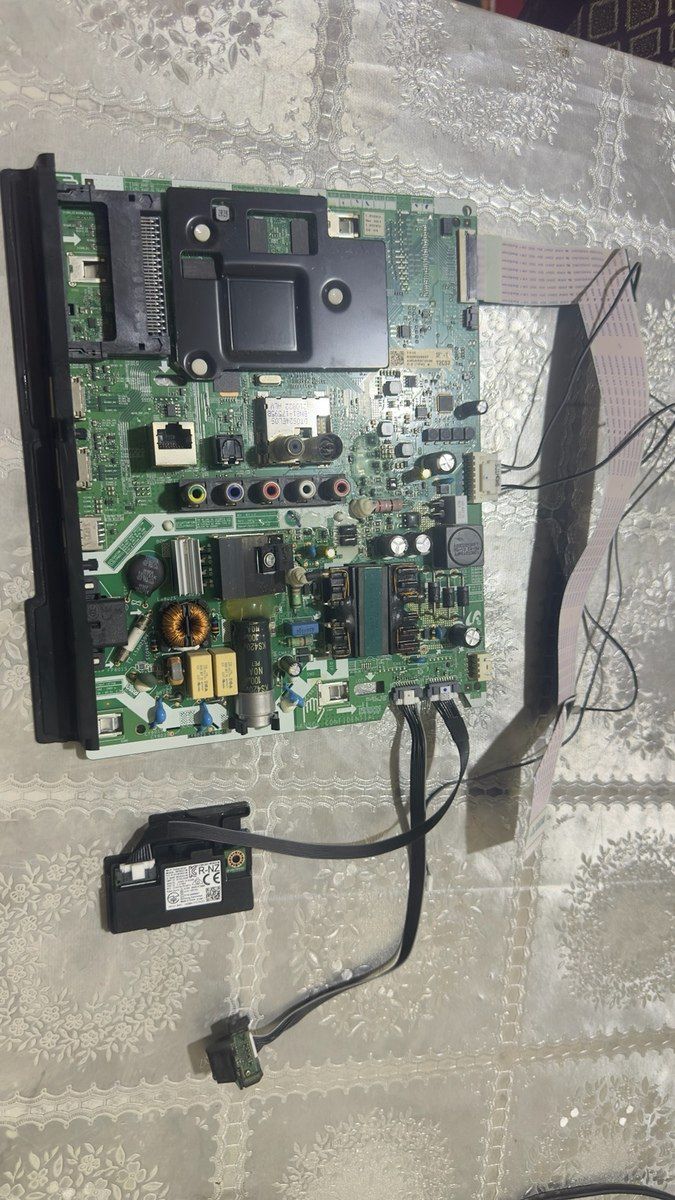 Samsung UE32T5300AU televizor ana platası — TV və Video, Bakı