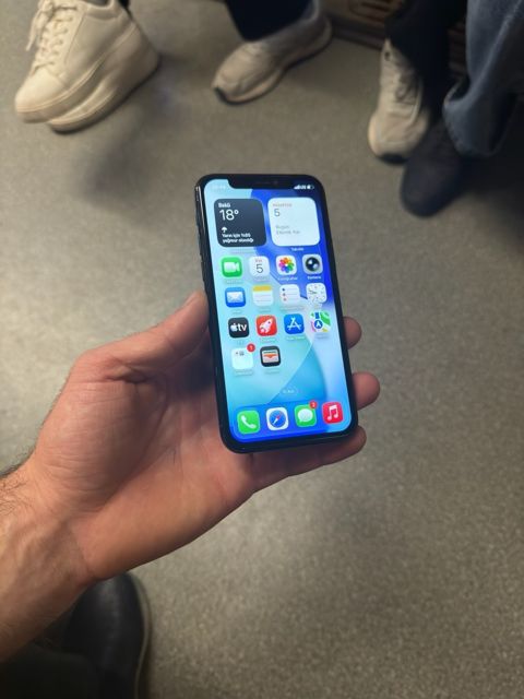 Apple iPhone 11 Pro Midnight Green 64GB/4GB — Bakı