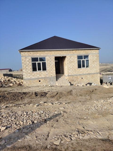Satılır 5 otaqlı həyət evi/bağ evi 130 m² — Bakı