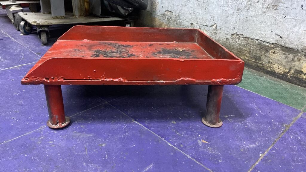 Peç altlıği Metaldan hazırlanmış alçaq sten/tray - Material: qalın — Fəliz məmulatı, Masazır (2)