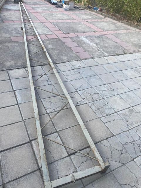 50lik uqolnikdən hazırlanmış 9 ədəd metal ferma satılır. Uzunluğu — Bakı