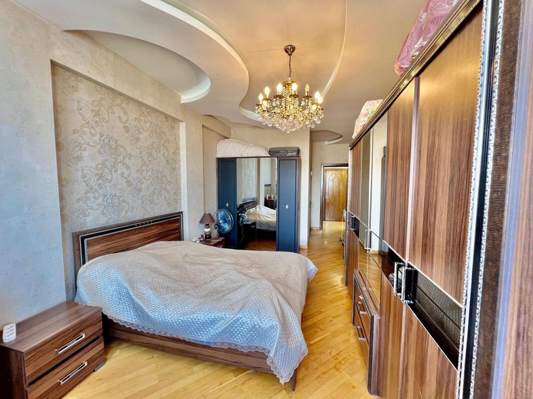 Satılır 4 otaqlı yeni tikili 197 m² — Mənzil, Bakı (11)