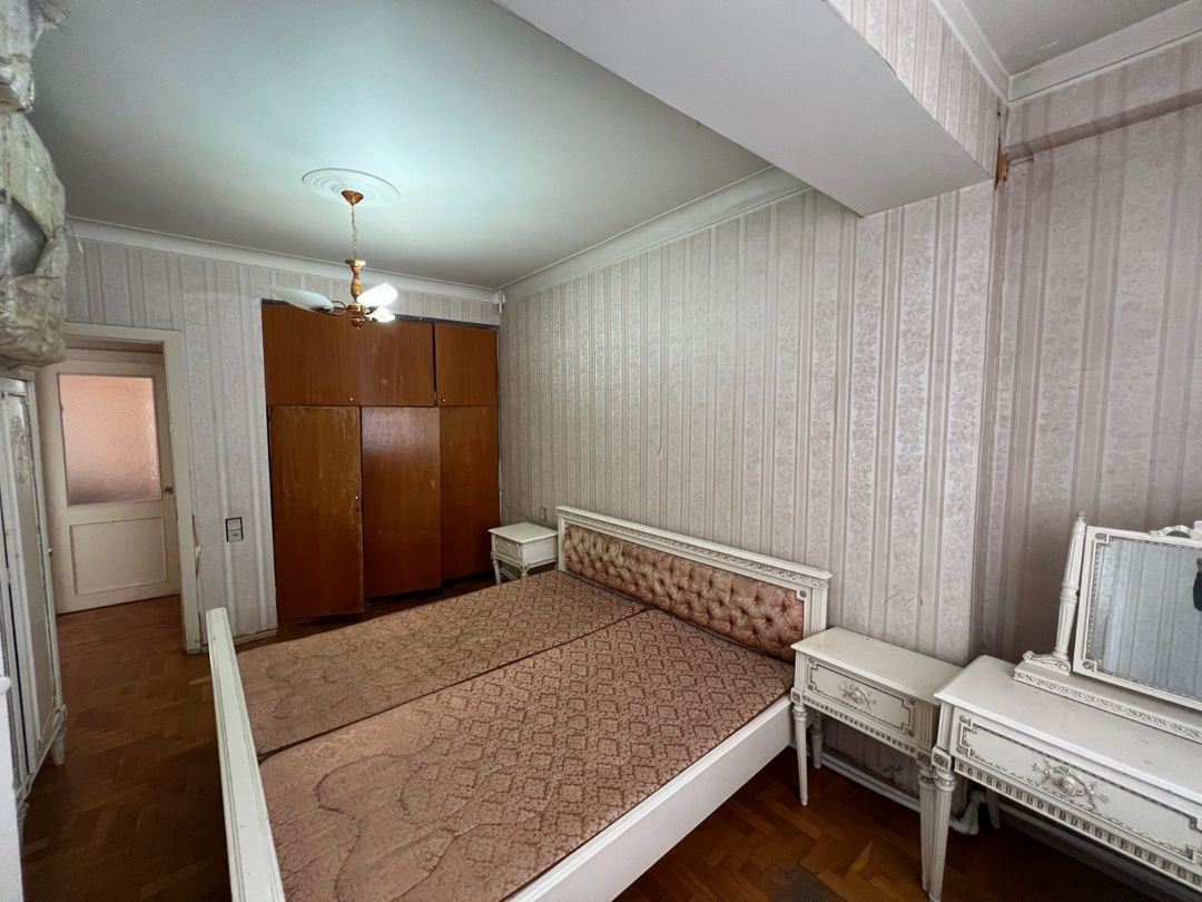 Satılır 4 otaqlı köhnə tikili 115 m² — Mənzil, Bakı (9)