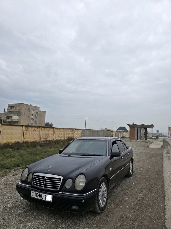 Mercedes E 320, 3.2 L, 1998 il, 298 000 km — Avtomobillər, Bakı (3)