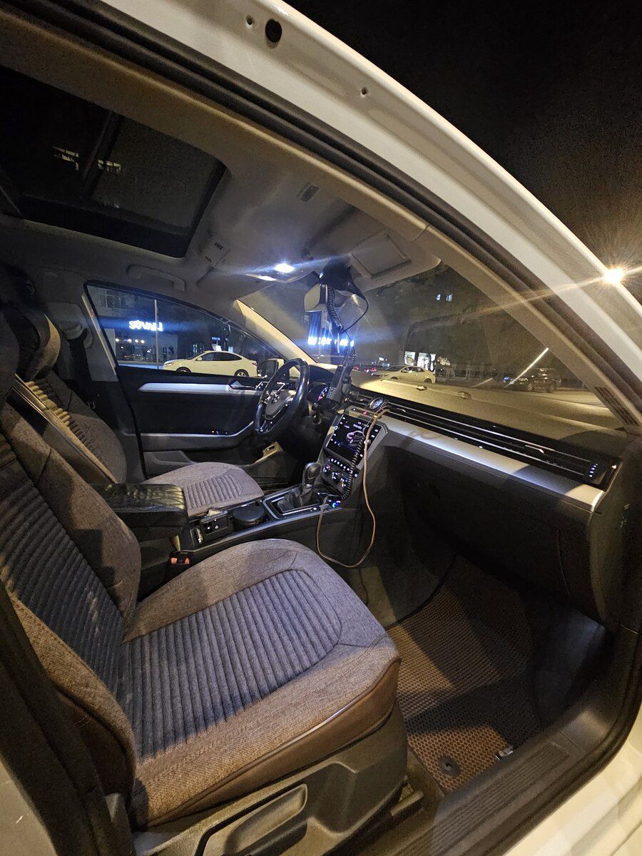 Volkswagen Passat, 2018 il 90-GM-011 — Avtomobillər, Bakı (12)