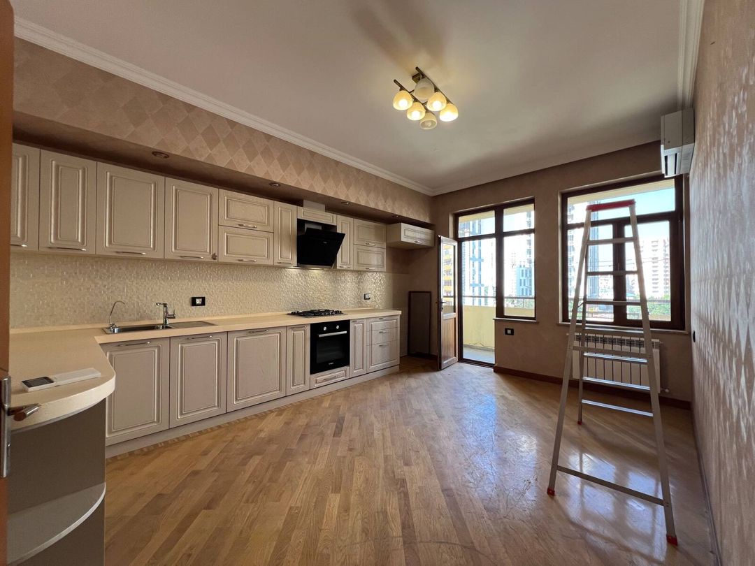Satılır 3 otaqlı yeni tikili 130 m² — Mənzil, Bakı (4)