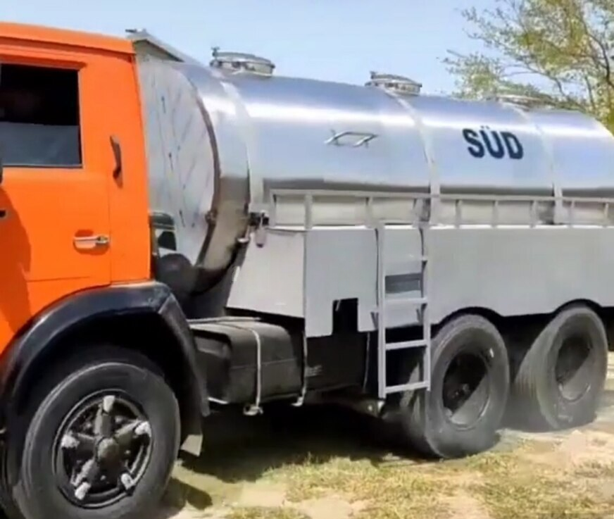 Paslanmaz polad termos və süd çənlərinin yığılması — Bakı
