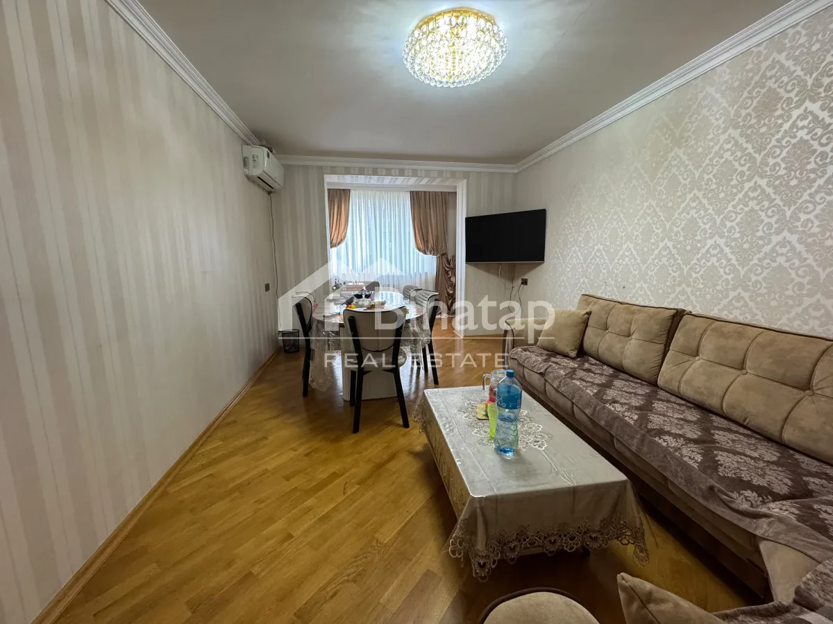 Satılır 3 otaqlı köhnə tikili 70 m², Nizami metrosu, Yasamal rayonu — Bakı