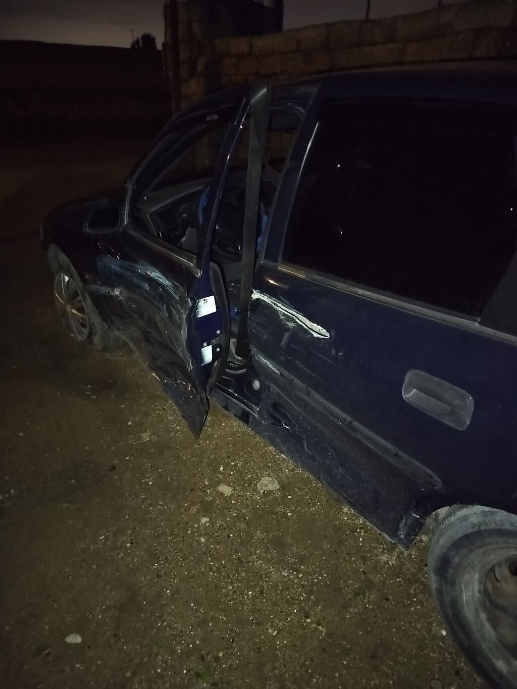 Opel Vectra: 2 l 1996 il 231000 km Sedan 99-MJ-737 — Avtomobillər, Bakı (2)