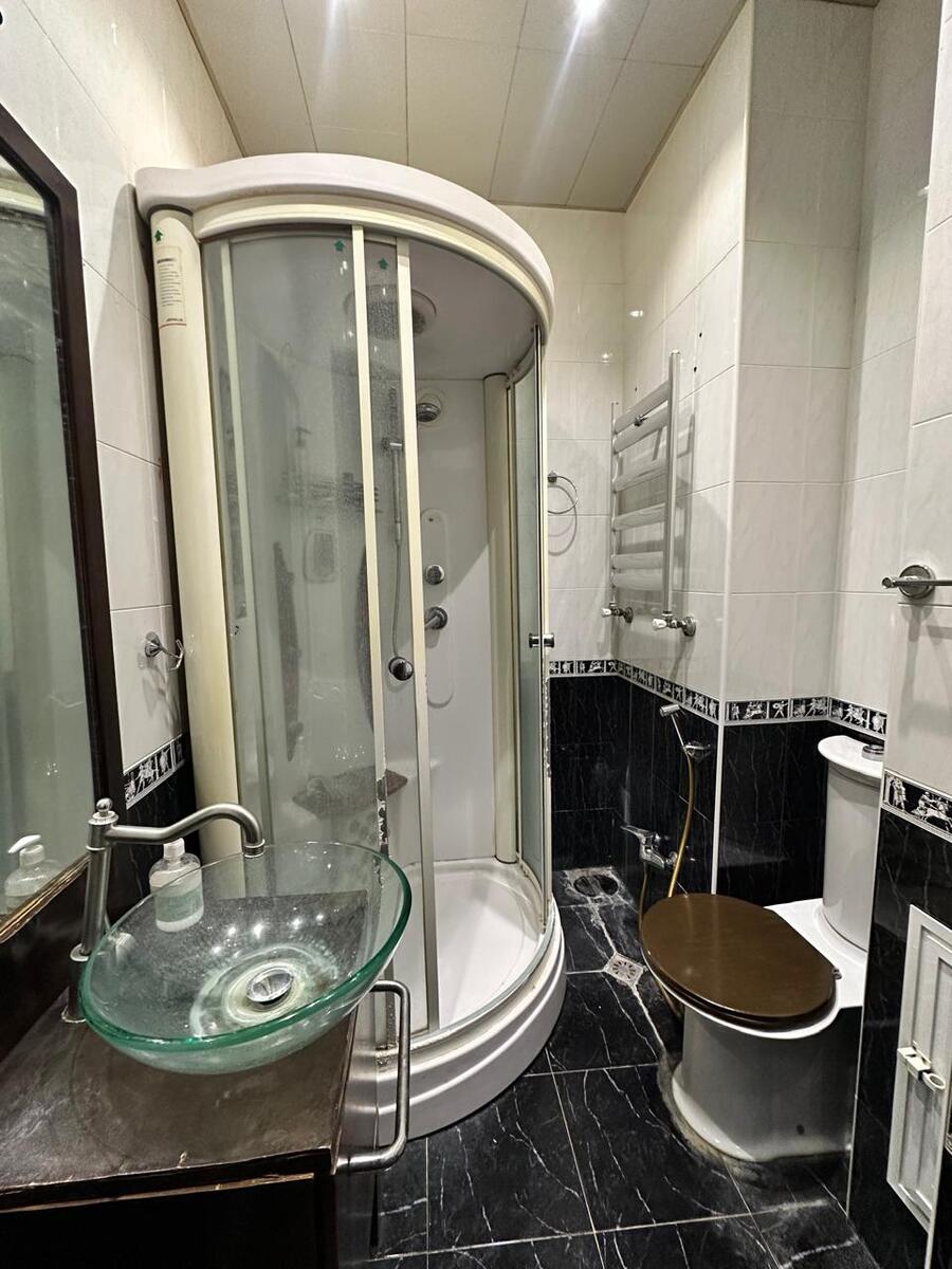 İcarəyə verilir 3 otaqlı yeni tikili 160 m² — Mənzil, Bakı (12)