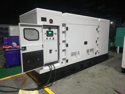 Generator — Bakı