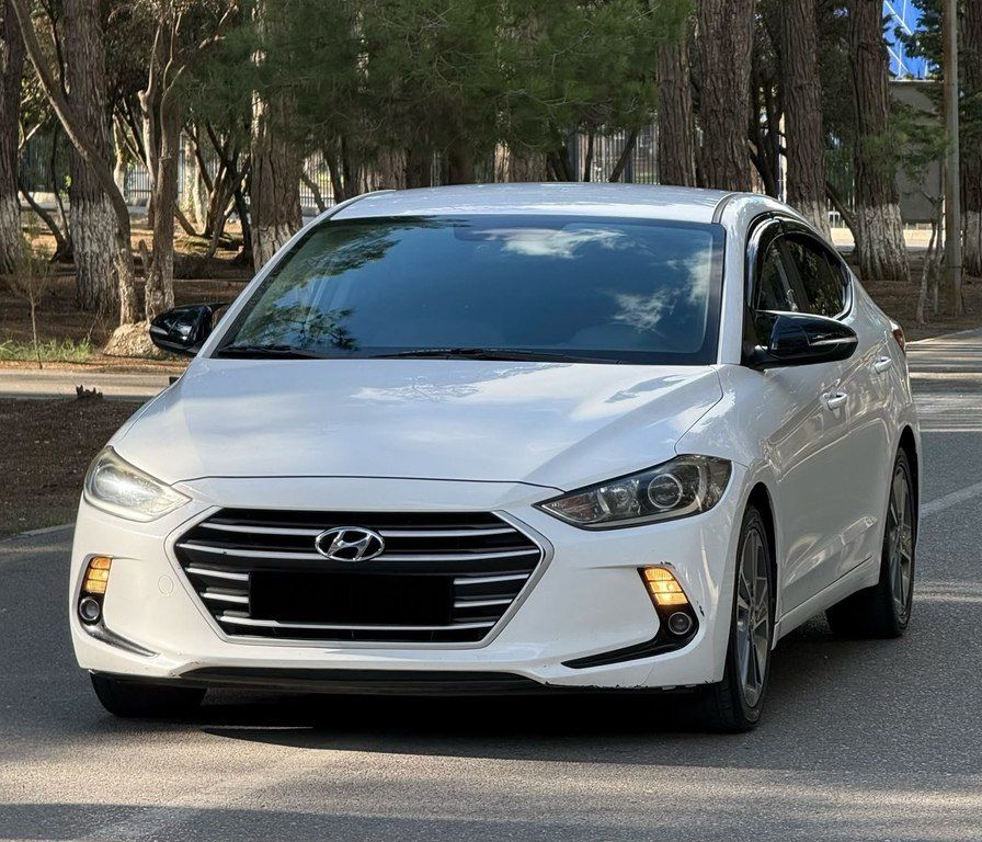 Hyundai Avante, 1.6 L, 2017 il, 133 000 km — Avtomobillər, Bakı (8)