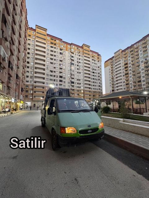 Yükdaşıma üçün praktiki kiçik yük maşını/pikap satılır — Sumqayıt