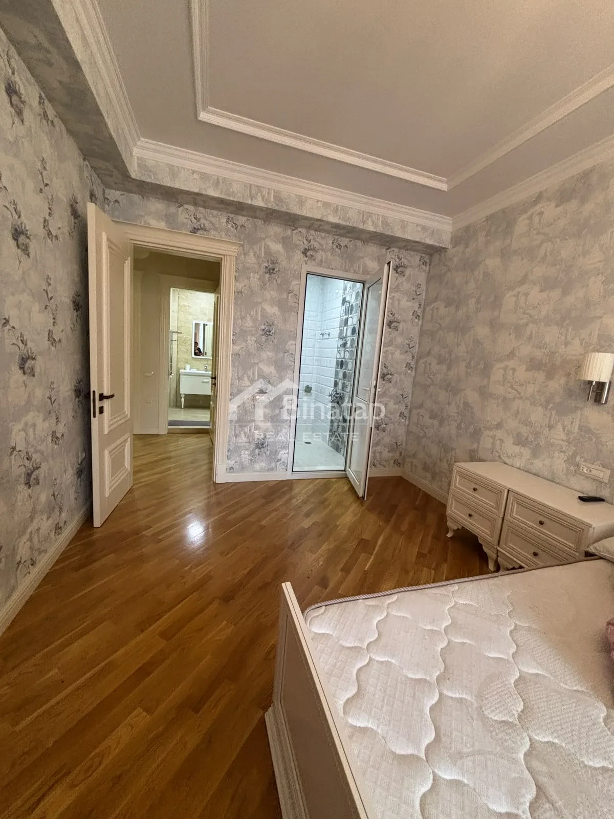 İcarəyə verilir 4 otaqlı yeni tikili 220 m², 28 May metrosu, Nəsimi rayonu — Mənzil, Bakı (5)