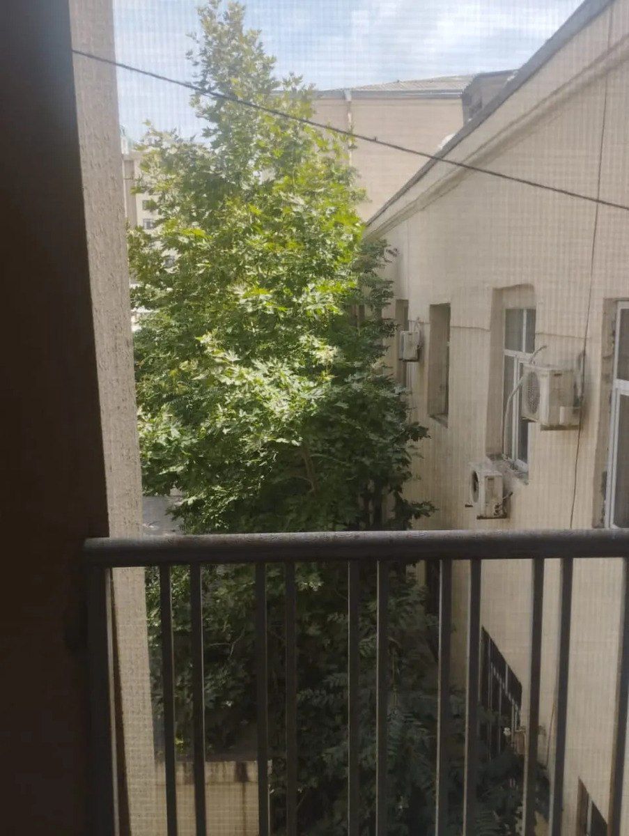 İcarəyə verilir 1 otaqlı köhnə tikili 45 m² — Mənzil, Bakı (8)