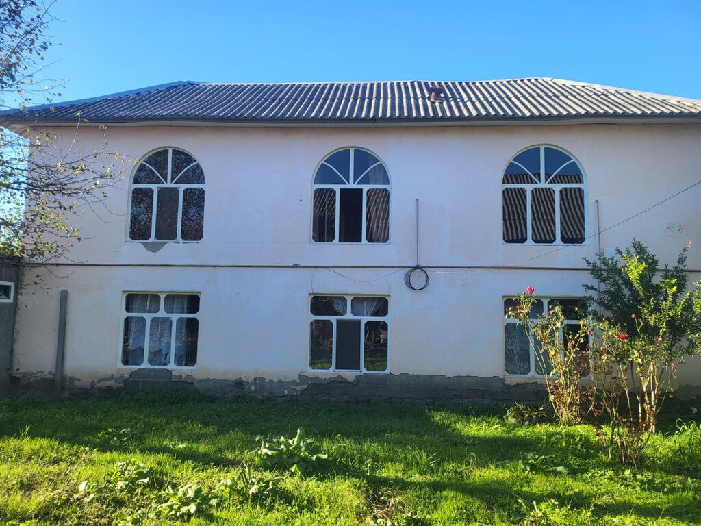 7 otaqlı, 220 kv. m, Kredit yoxdur, Orta təmir — Ev, villa, Zaqatala (9)