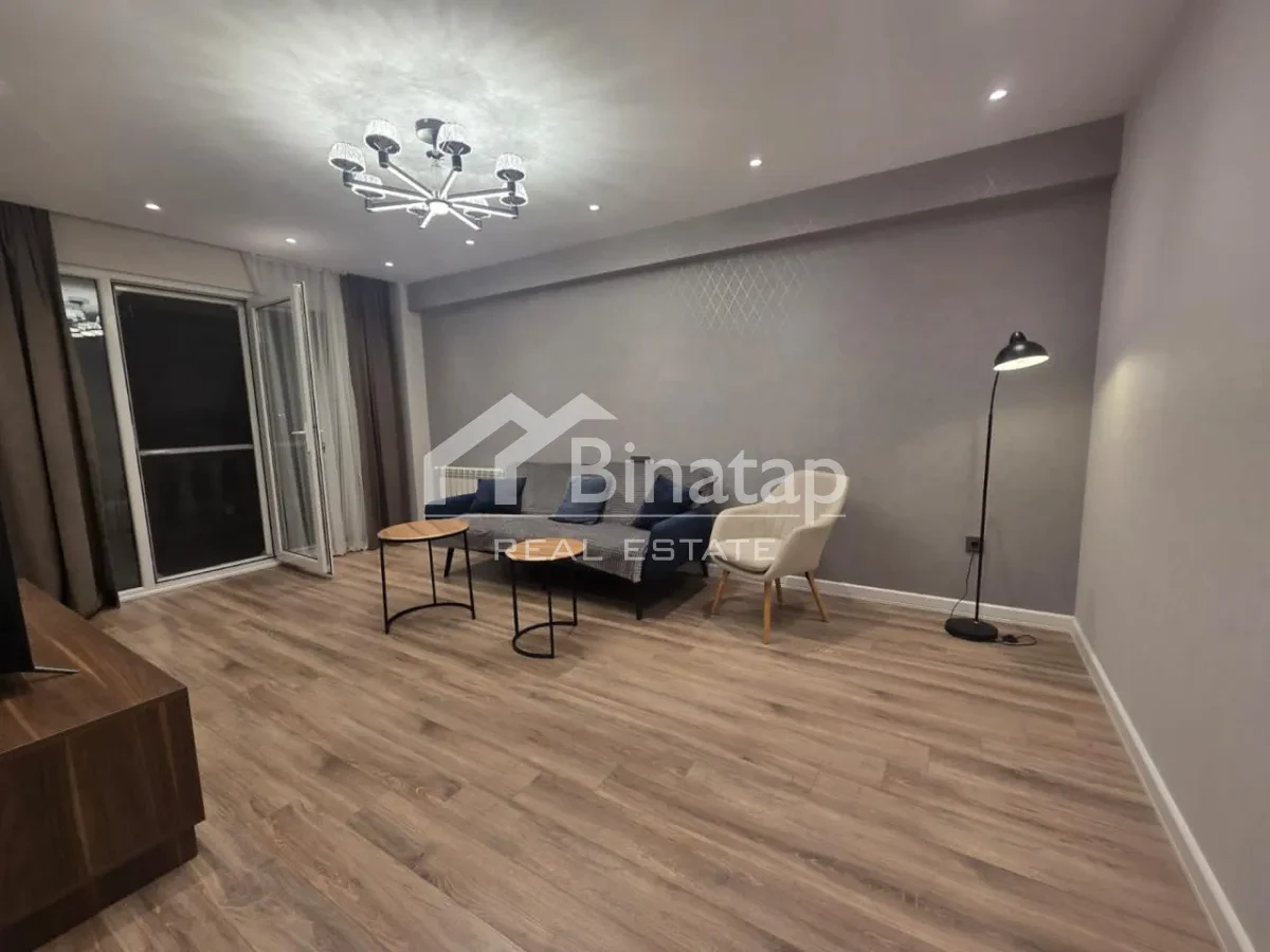 İcarəyə verilir 3 otaqlı köhnə tikili 80 m², Sahil metrosu, Səbail rayonu — 1 700 ₼ · Bakı · Mənzil İcarəyə verilir 3 otaqlı köhnə tikili 80 m², Sahil metrosu, Səbail rayonu — Bakı