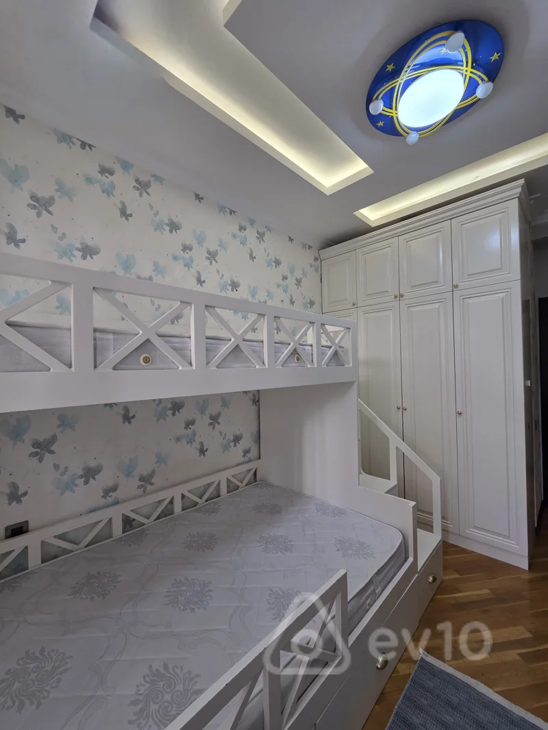 3 otaqlı mənzil, 136 m², Təbriz küç. — kirayə — Mənzil, Bakı (11)