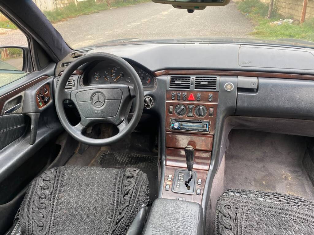 Mercedes E 230, 2.3 L, 1997 il, 285 000 km — Avtomobillər, Bakı (4)