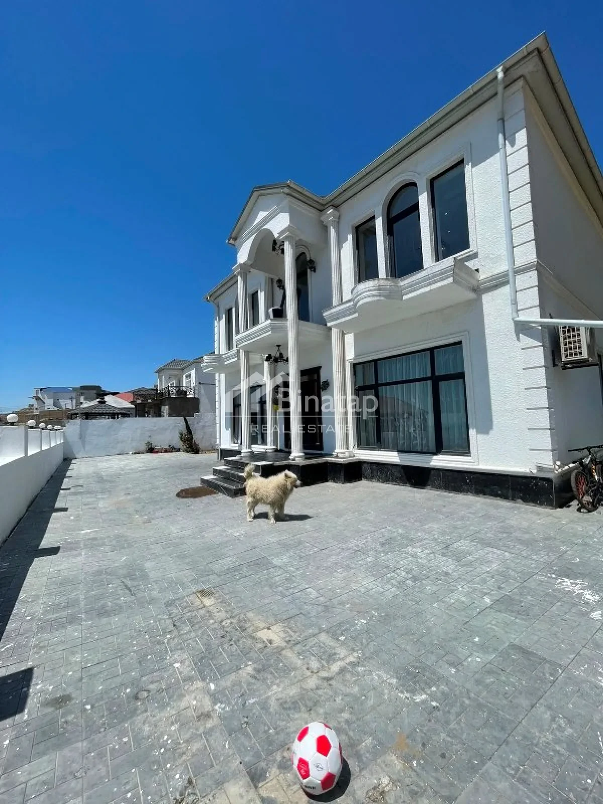 Satılır 5 otaqlı həyət evi / bağ evi 200 m², Badamdar qəsəbəsi, Səbail rayonu — Bakı