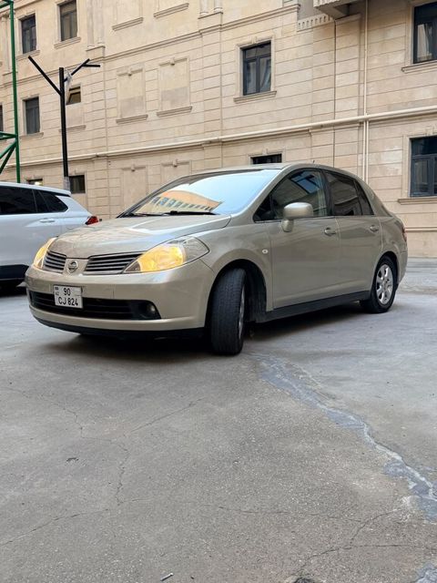 Nissan Tiida, 1.5 L, 2008 il, 234 000 km — Bakı