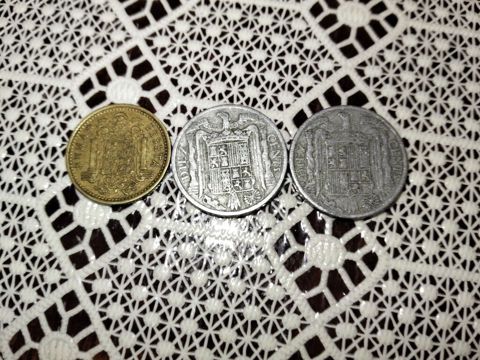 Kolleksiya üçün İspaniya sikkələri dəsti - 1 peseta – bürünc rəngli — 3 ₼ · Sumqayıt · Sikkələr Kolleksiya üçün İspaniya sikkələri dəsti - 1 peseta – bürünc rəngli — Sumqayıt